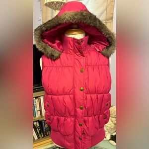 New pink hooded puffer luxury vest